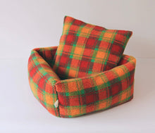 Load image into Gallery viewer, Cute warm and soft winter bed resting pad for cats and small dogs unique four season bedding supplies