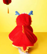 Load image into Gallery viewer, Funny dragon style winter warm cape for cat small dog and pets, cute fun Christmas Halloween costumes appearance clothes supplies