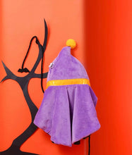 Load image into Gallery viewer, Halloween cape for cats, cute unique fun warm winter cat appearance clothes supplies