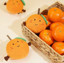 Load image into Gallery viewer, Cute tangerine style silvervine cat toy