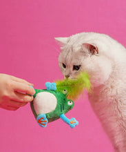 Load image into Gallery viewer, Cute Frog style catnip cat toy