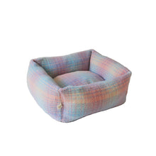 Load image into Gallery viewer, Cute warm and soft winter bed for cats, small dogs winter four season bedding supplies