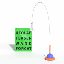 Load image into Gallery viewer, Suction cup cat teaser toy