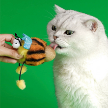 Load image into Gallery viewer, Bee Style Catnip & Silvervine Self-play Toys, No Sound, Cute Cat Accessories Supply
