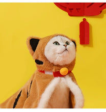 Load image into Gallery viewer, Cute tiger style winter warm cape for cats, fun unique winter warm supplies appearance clothes cosplay