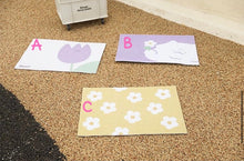 Load image into Gallery viewer, Flower cat litter mat, cute door mat fun unique cat waste box mat