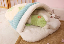 Load image into Gallery viewer, Warm winter bed for cat and small pet, cute fun unique winter warm comfy soft bedding supplies