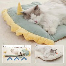 Load image into Gallery viewer, Cute chicken style four season bed for cat, dog and pets cute fun unique cat dog supplies
