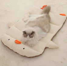 Load image into Gallery viewer, Cute chicken style four season bed for cat, dog and pets cute fun unique cat dog supplies