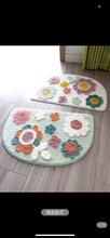 Load image into Gallery viewer, Soft flower bath mat
