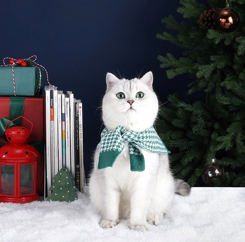  Christmas Cat Clothes for Cat ，Cute Cat Sweater Christmas Tree  Ruffle Skirt with Pompom Autumn Winter Pet Clothes Hairless Cat Clothes  Christmas Limited (M(Within 13.2 Lb)) : Pet Supplies