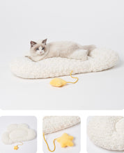 Load image into Gallery viewer, Soft Cloud bed for cat, small dog and pets
